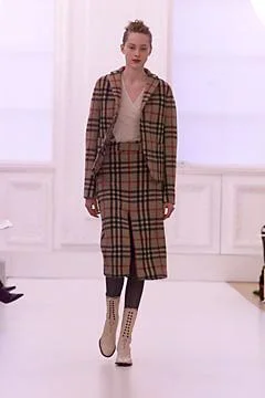 Look 30